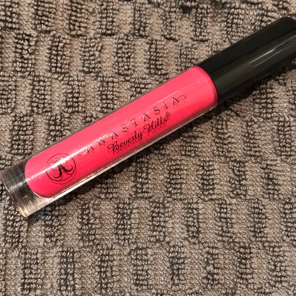 Anastasia Beverly Hills Petal Lip Gloss new